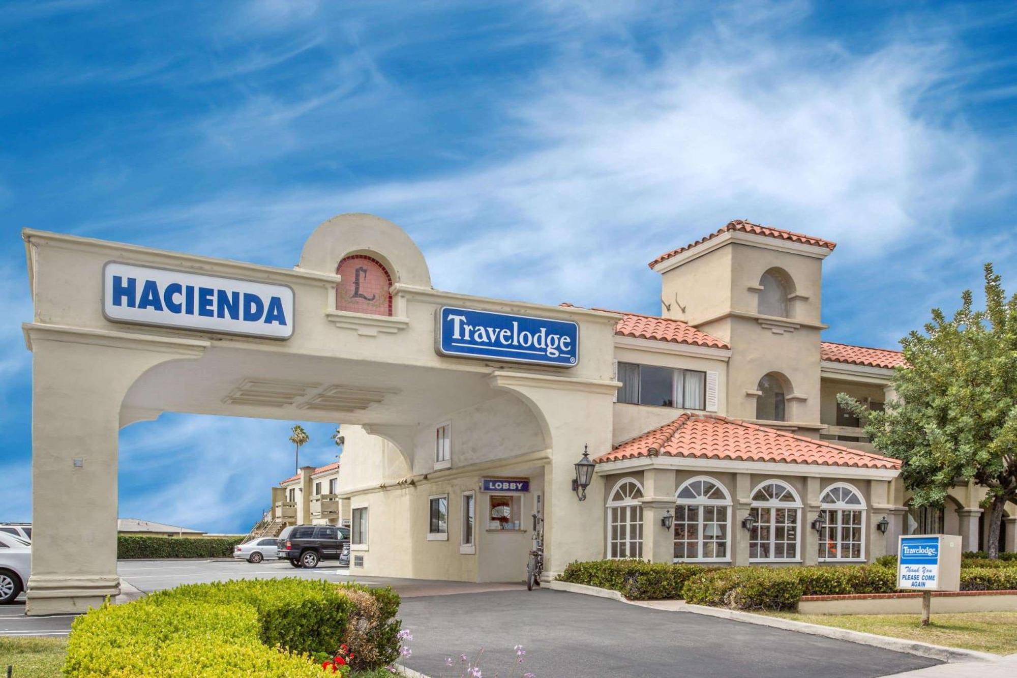 Travelodge By Wyndham Costa Mesa Newport Beach Hacienda Экстерьер фото